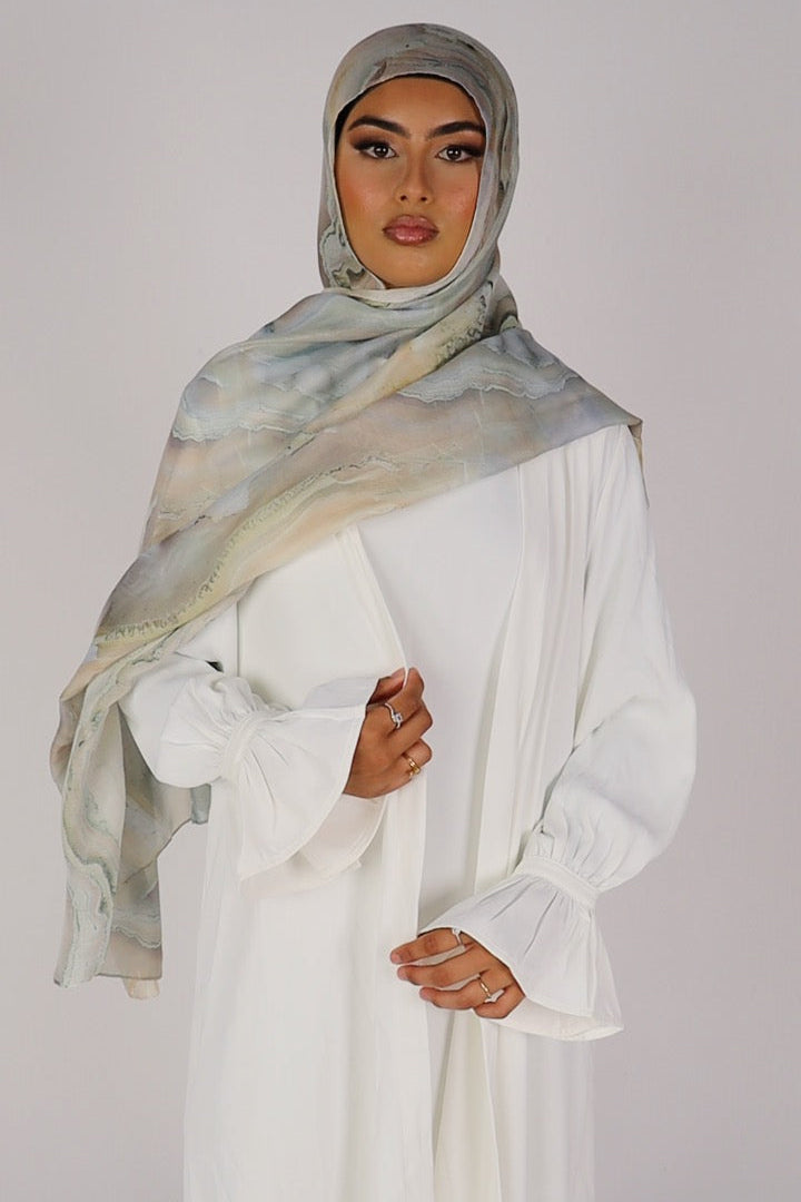Saira Abaya Set